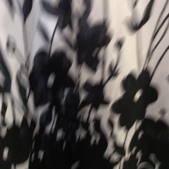 Embroidery tunic - Picture 4 of 6